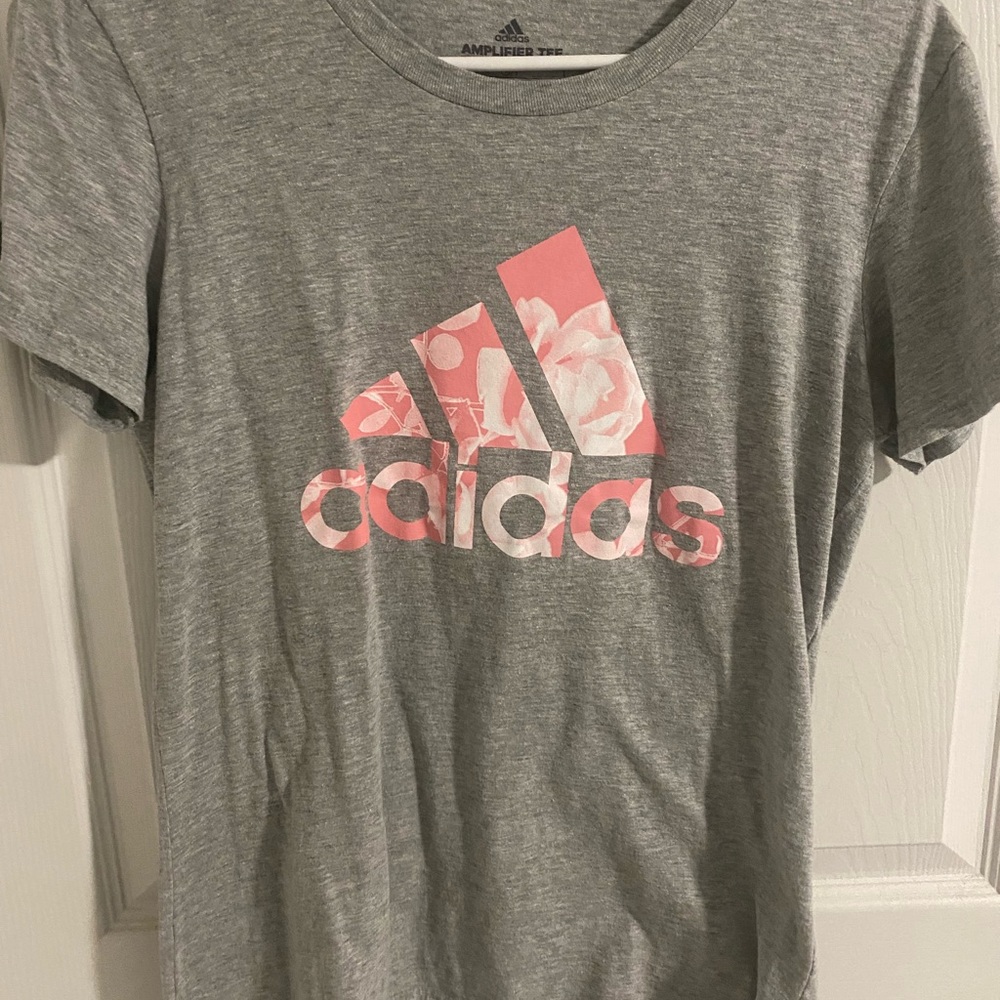 Adidas shirt size small